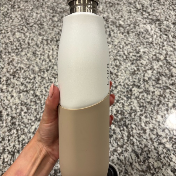 LARQ Terra Self Cleaning Bottle 24oz - Picture 6 of 8